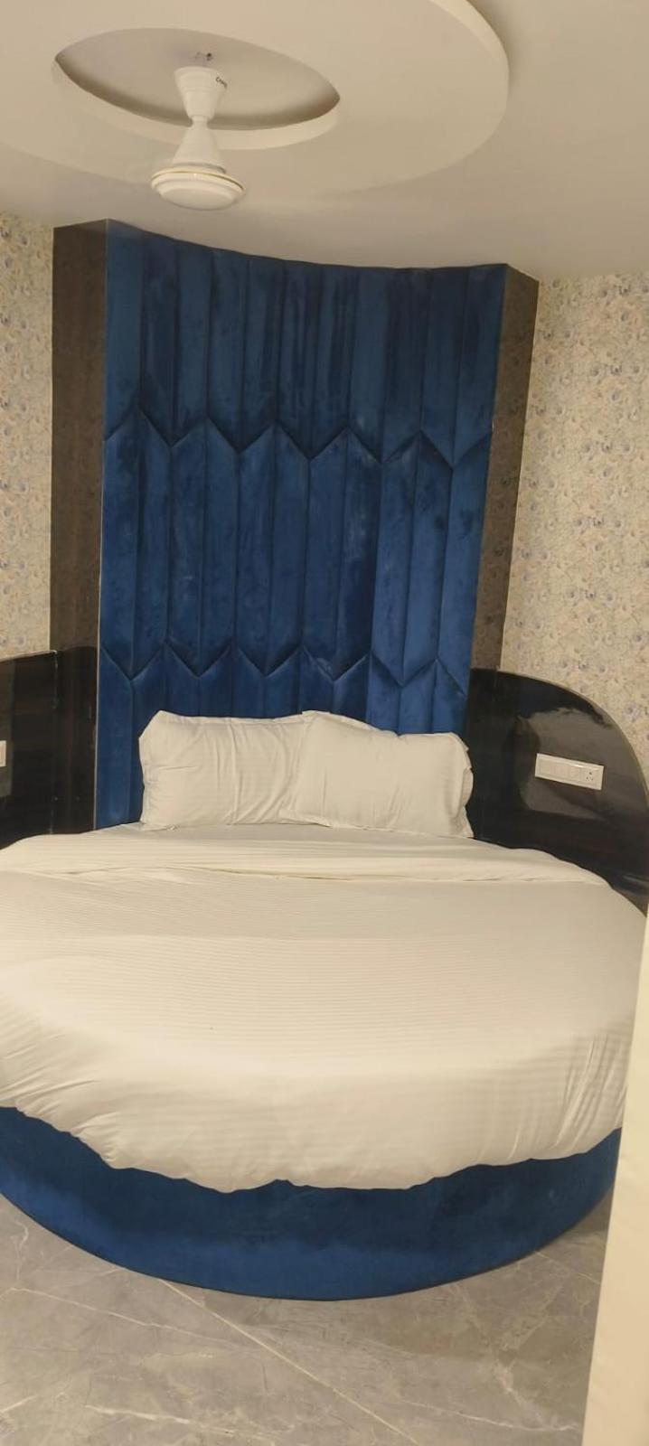 Hotel Shagun C G Road